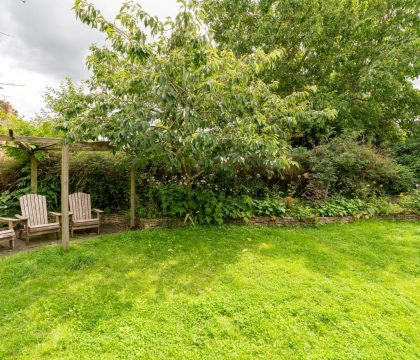 Milton House Garden - StayCotswold 