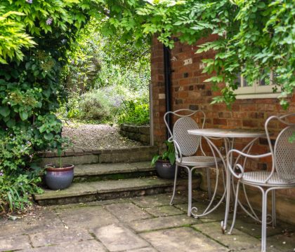 Milton House Garden - StayCotswold 