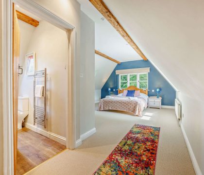 Burghfield Cottage Bedroom - StayCotswold