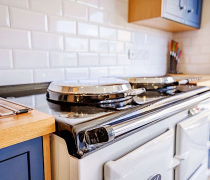 The Old Post Office Kitchen - StayCotswold