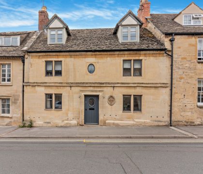 Fleur de Lys - StayCotswold 