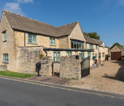 Grey Gables Barn - StayCotswold