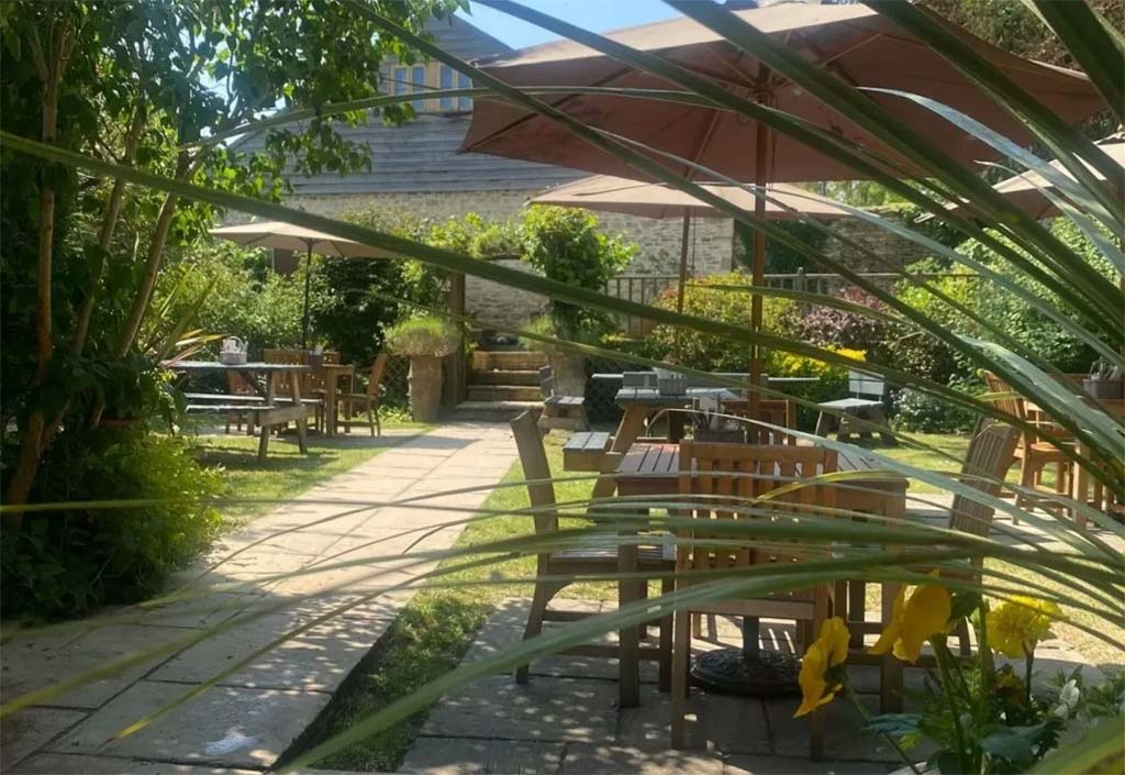 Pub Gardens in the Cotswolds