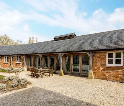 Blossom Barn Gardens - StayCotswold 