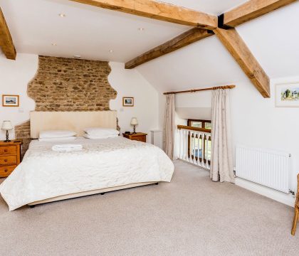 Goodlake Barns Bedroom - StayCotswold