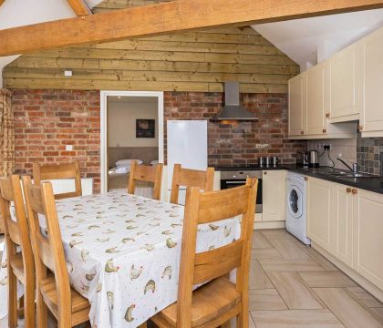 Flower Barn Kitchen and Dining Area - StayCotswold