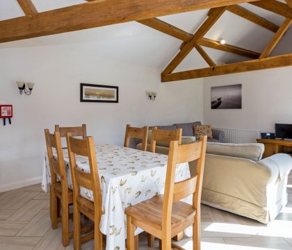 Flower Barn Dining Area - StayCotswold