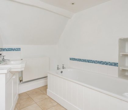 Old Brewery House Bathroom - StayCotswold