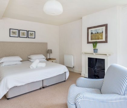 Old Brewery House Bedroom - StayCotswold