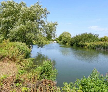 Camden Farm Cottages - Thames Views - StayCotswold