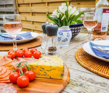 Maize Outdoor Dining - StayCotswold