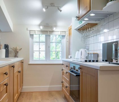 Slade Stables Kitchen - StayCotswold