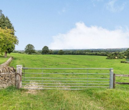 Manor Farm Cottage Views - StayCotswold