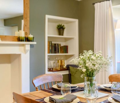 Star Cottage Dining Area - StayCotswold