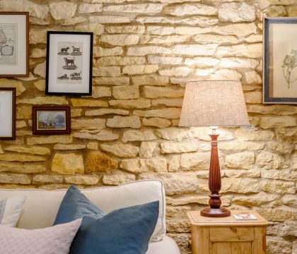 Star Cottage Lounge - StayCotswold