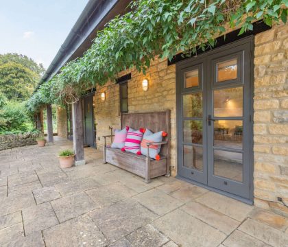 Tyte Cottage Patio - StayCotswold