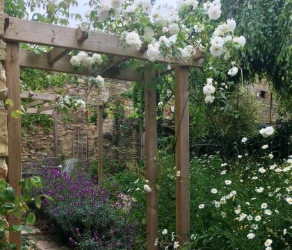 Garden Cottage Gardens - StayCotswold