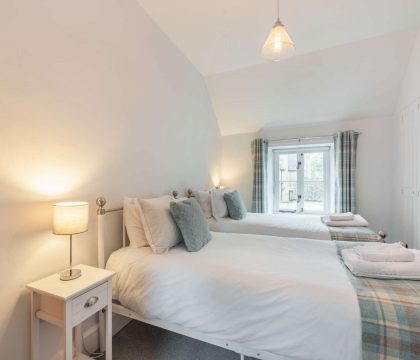 North House Twin Bedroom - StayCotswold