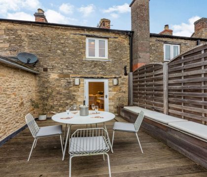 Church View Apartment Roof Terrace - StayCotswold