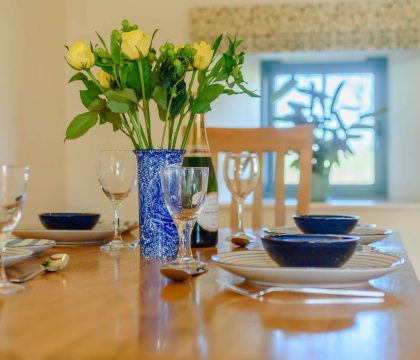 Will's Cottage Dining Area - StayCotswold