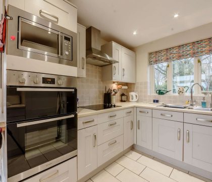 Landgate House Kitchen - StayCotswold