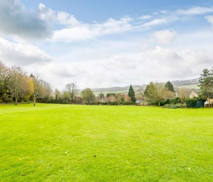 Landgate House Garden - StayCotswold