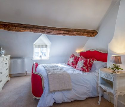 Bag End and Peppercorn Cottage Bedroom 2 - StayCotswold