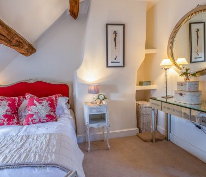 Bag End and Peppercorn Cottage Bedroom 2 - StayCotswold