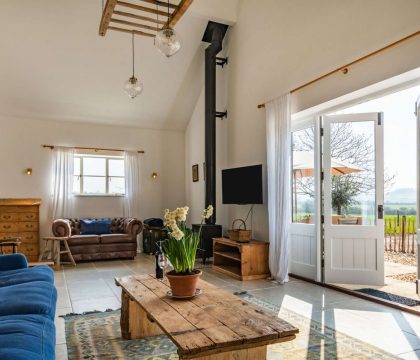 Ridge Barn Living Area - StayCotswold