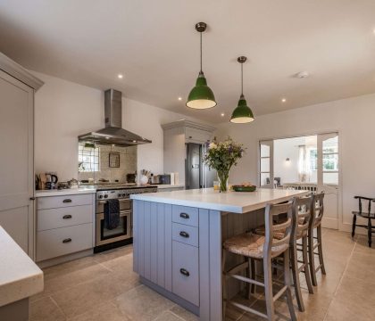 Ridge Barn Kitchen - StayCotswold