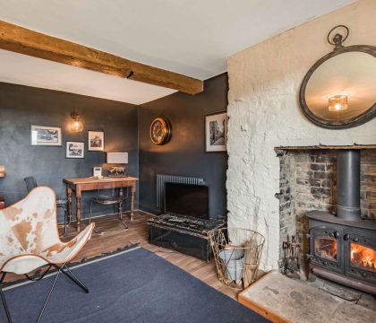 Honey Cottage Living Room - StayCotswold