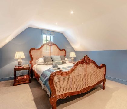 Brook Cottage King Bedroom - StayCotswold