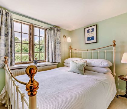 Lammas Cottage Master Bedroom - StayCotswold