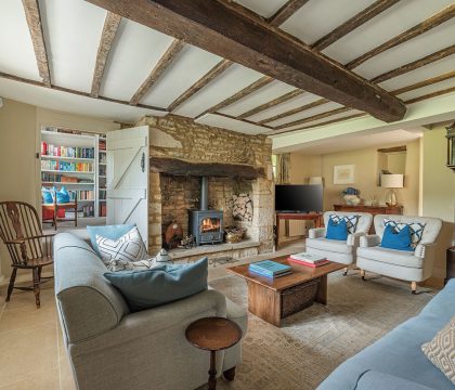 Greenview Cottage Living Room - StayCotswold