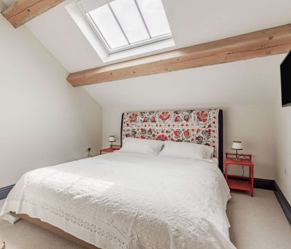 The Oat Barn Master Bedroom - StayCotswold