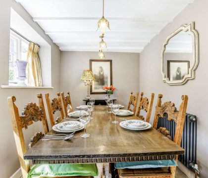 Cricket Cottage Dining Room - StayCotswold
