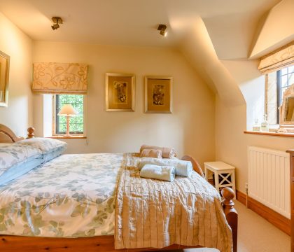 The Old Dairy Bedroom 2 - StayCotswold