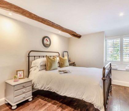 Cross Keys Cottage Bedroom 5 - StayCotswold