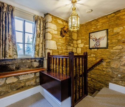 Honeysuckle Cottage, Blockley Stairway - StayCotswold