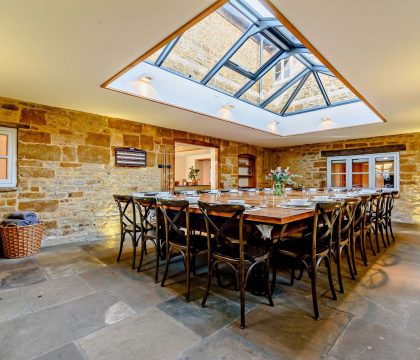 Stonewell Farmhouse Dining room - StayCotswold 