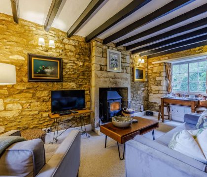 Honeysuckle Cottage Living Room, Blockley - StayCotswold