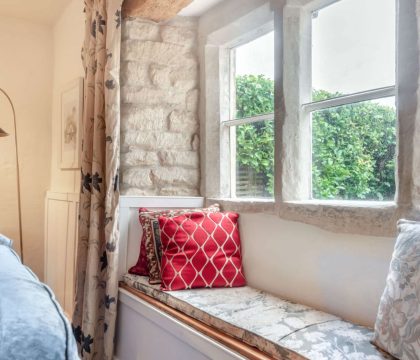 Primrose Cottage Sitting Room - StayCotswold