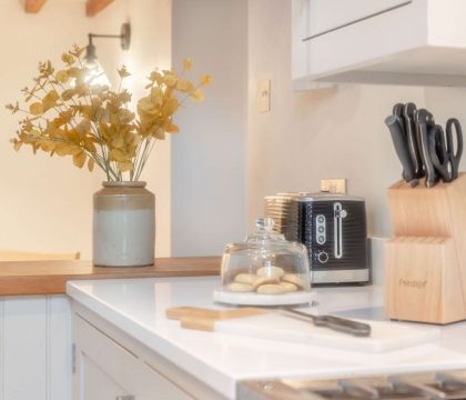 Brook Cottage Kitchen - Staycotswold