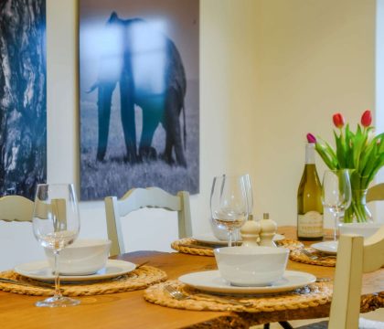 1 Manor Farm Cottage Dining Room - StayCotswold