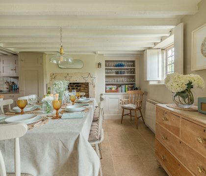 Greenview Cottage Dining Area- StayCotswold