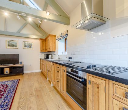 Coursehill Barn Annex Kitchen - StayCotswold