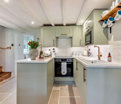 Heath Cottage Kitchen - StayCotswold