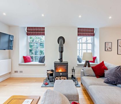 Vine Cottage Sitting Room - StayCotswold