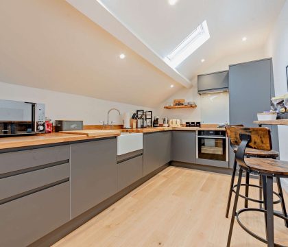 Vine Cottage Kitchen - StayCotswold