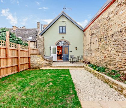 Vine Cottage - StayCotswold